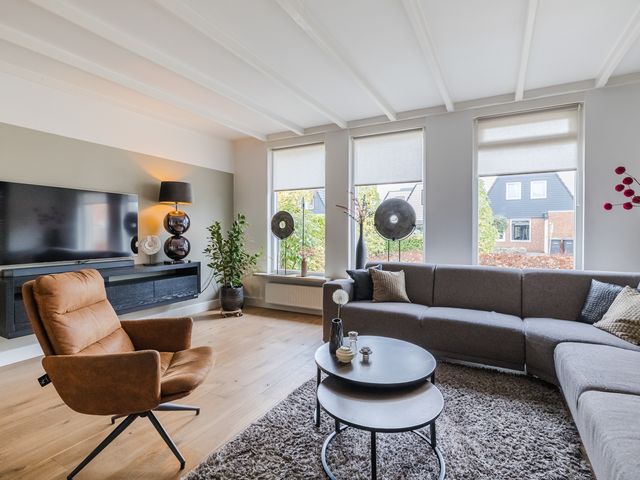 De Eikelaars 5, Vroomshoop