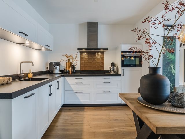 De Eikelaars 5, Vroomshoop