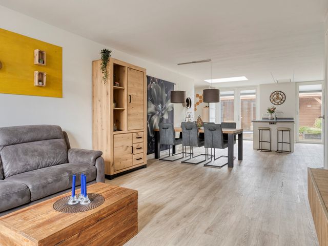 Sabelmarter 1, Veldhoven