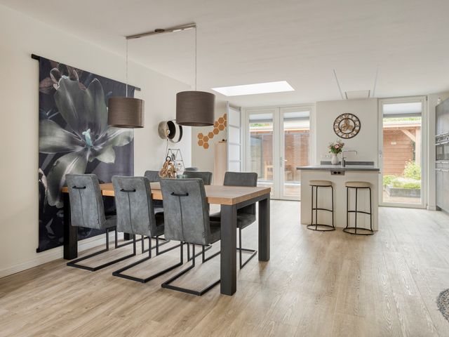 Sabelmarter 1, Veldhoven