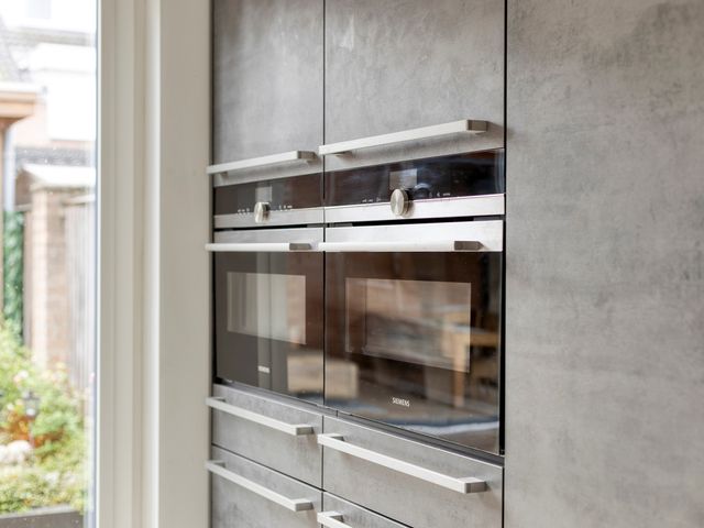 Sabelmarter 1, Veldhoven