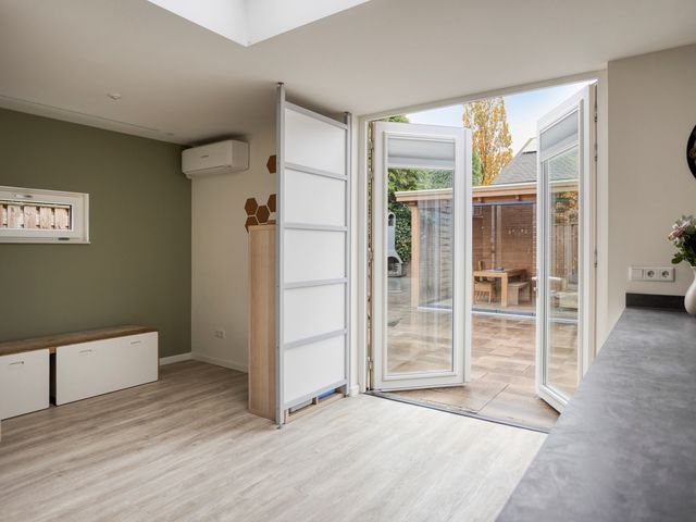 Sabelmarter 1, Veldhoven