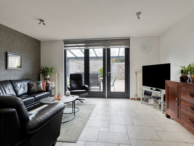 Wolvegastraat 98, Tilburg