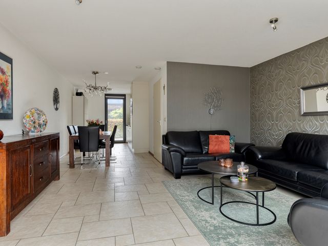 Wolvegastraat 98, Tilburg