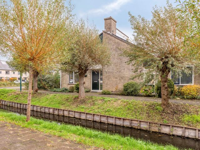 Annie M.G. Schmidtlaan 39, Oegstgeest