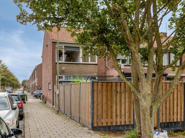 Vincent Hamanstraat 1, Gouda