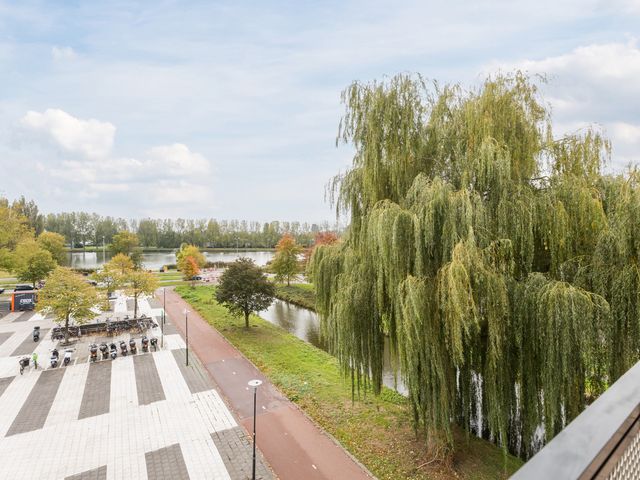 Mia Van Ijperenplein 43, Rotterdam