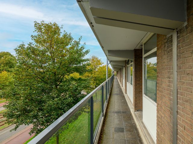 Burg Caan van Necklaan 530, Leidschendam