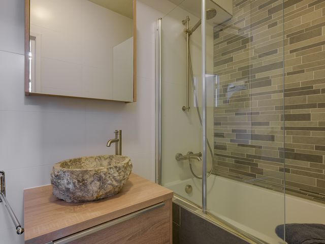 Burg Caan van Necklaan 530, Leidschendam