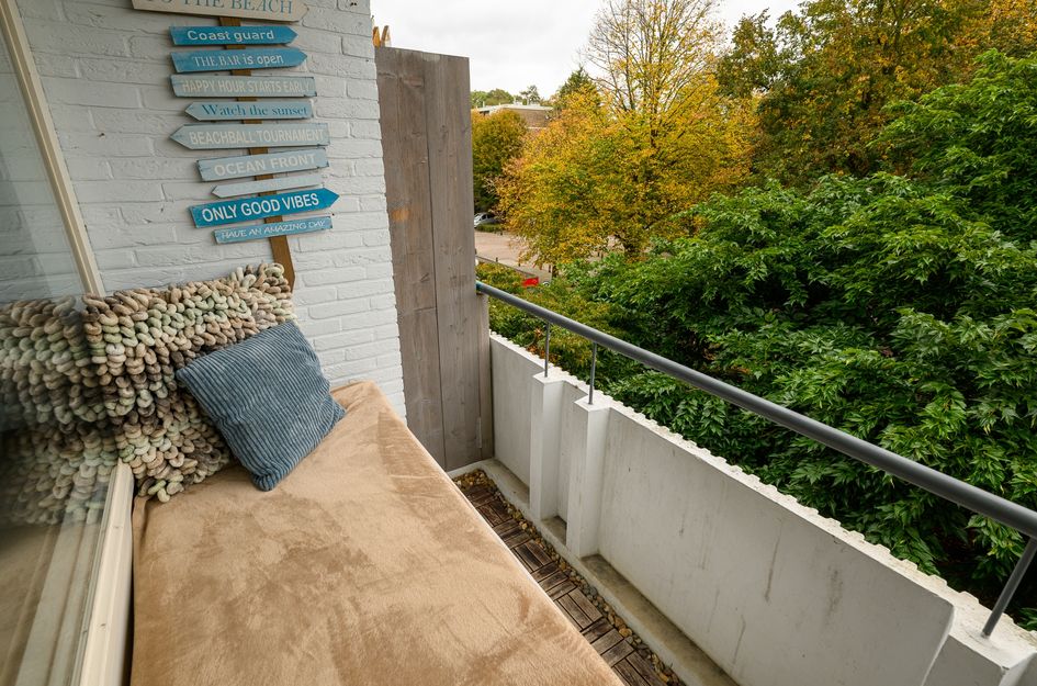 Burg Caan van Necklaan 530