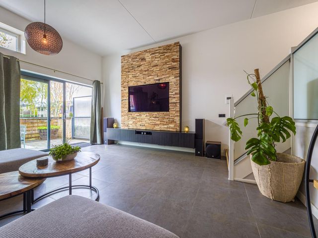 Emily Brontësingel 125, Arnhem