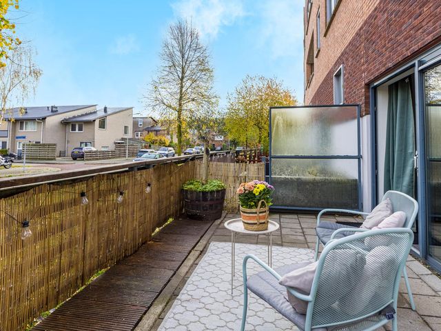 Emily Brontësingel 125, Arnhem