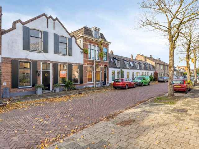 Hoofdstraat 100, Leiderdorp