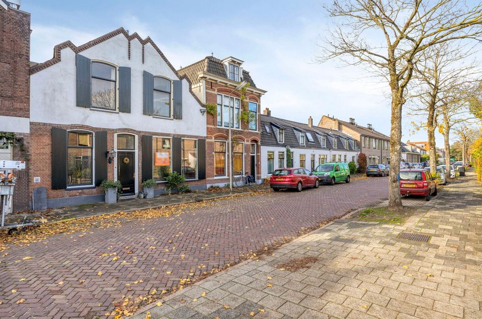 Hoofdstraat 100