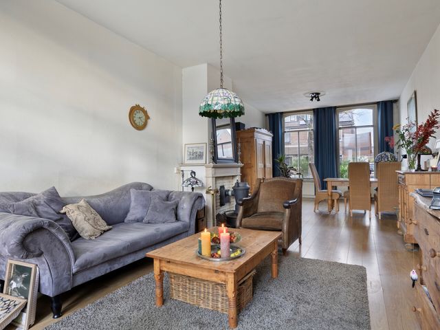 Hoofdstraat 100, Leiderdorp