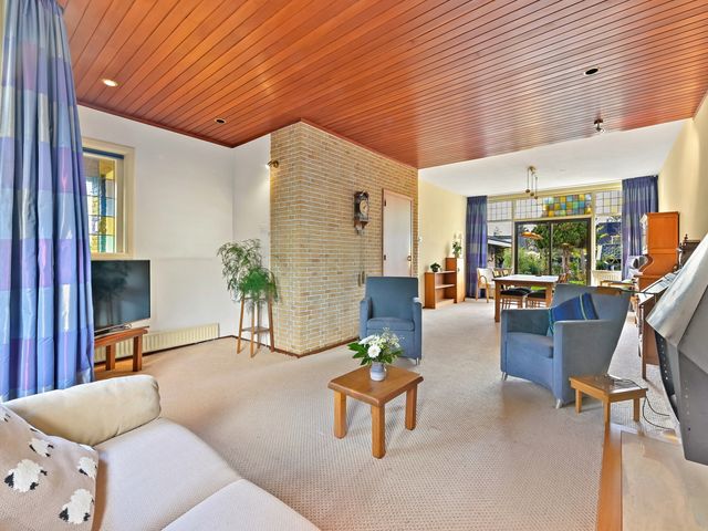 Kerkweg 20, Maasland