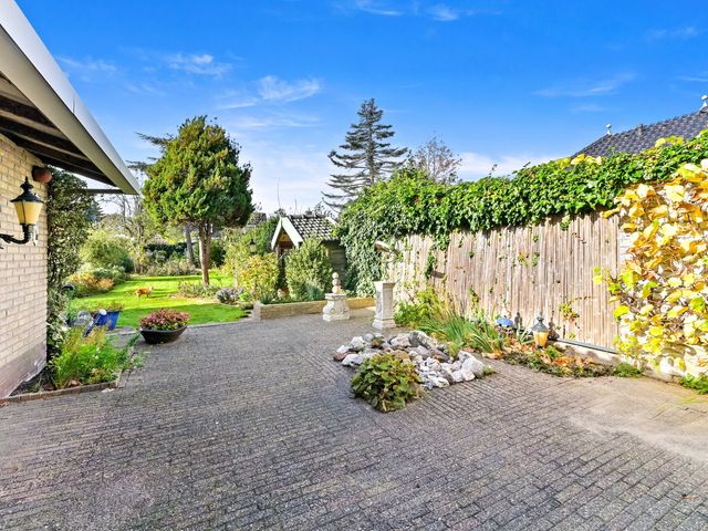 Kerkweg 20, Maasland