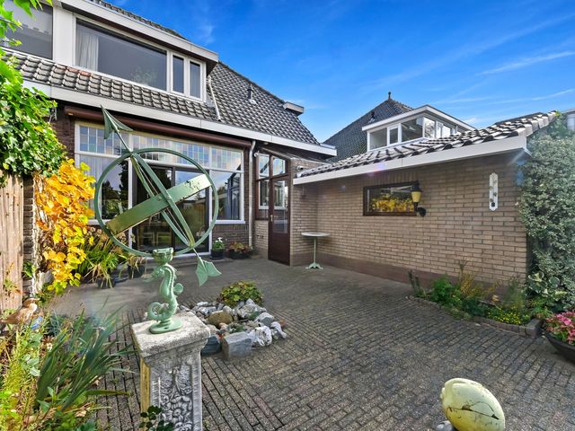 Kerkweg 20, Maasland