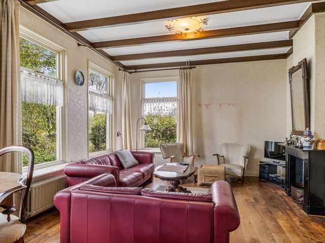 Doniaweg 25, Burgwerd