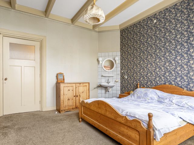 Doniaweg 25, Burgwerd