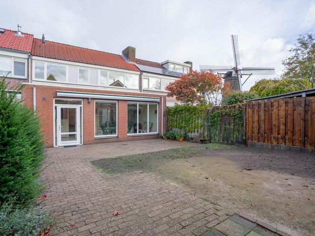 Molenlaan 52, Deurne