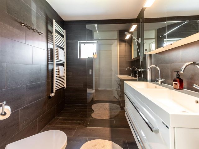 Valetaweg 94, Almere