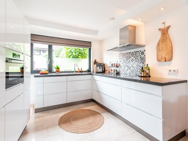 Valetaweg 94, Almere