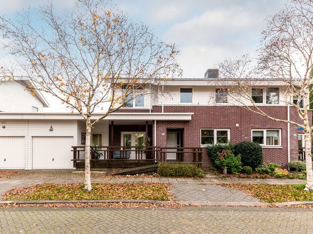 Constant Permekehof 18, Almere