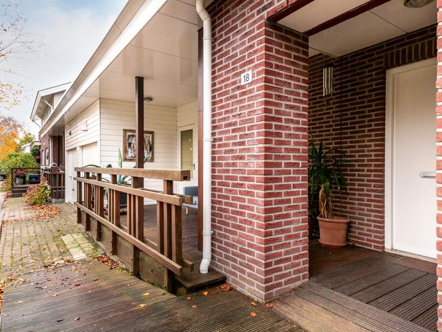 Constant Permekehof 18, Almere