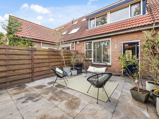 Rivierenlaan 77, Pijnacker