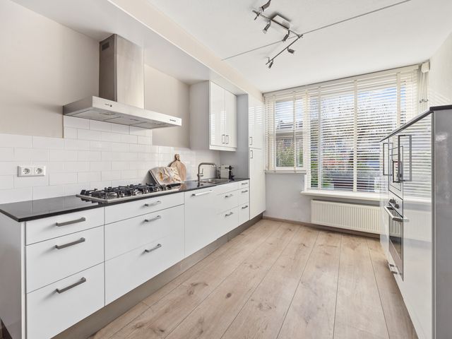 Rivierenlaan 77, Pijnacker