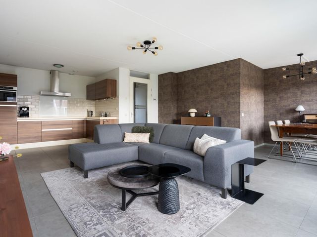 Veluwemeer 216, Woerden