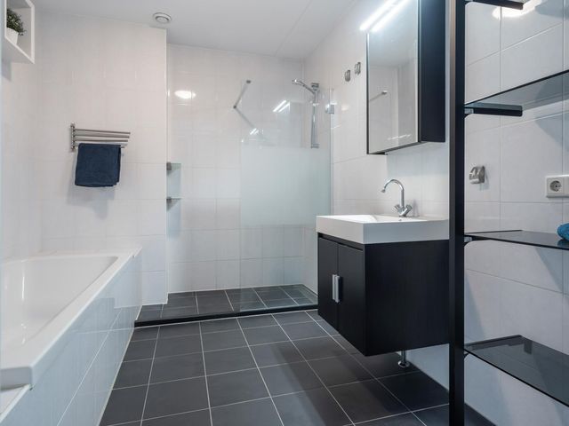 Veluwemeer 216, Woerden