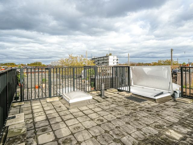 Bergselaan 332A02, Rotterdam