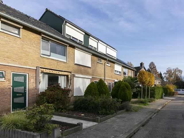 Scheuterstraat 8, Rheden