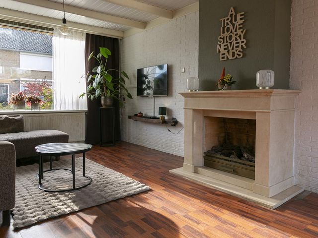 Scheuterstraat 8, Rheden