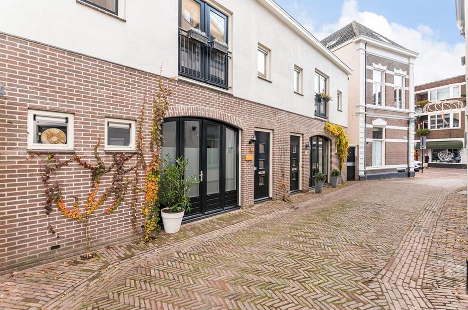 Achter de Muren Zandpoort 2B