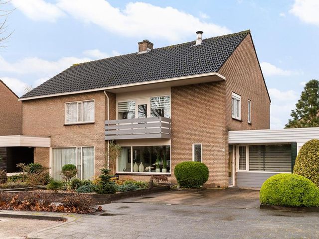 Westdorplaan 18, Raalte
