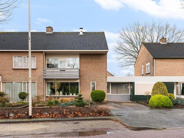 Westdorplaan 18, Raalte