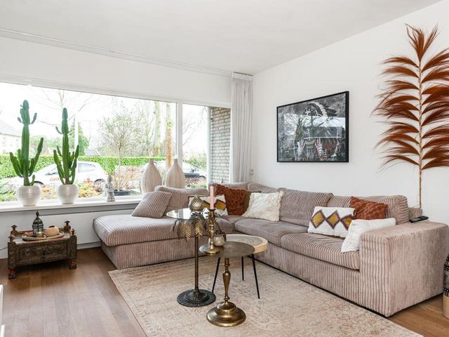 Westdorplaan 18, Raalte