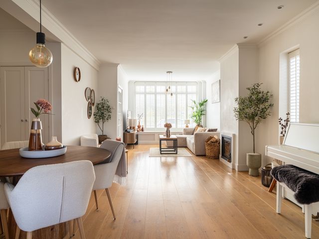 Burgemeester van der Klokkenlaan 47, Waalwijk