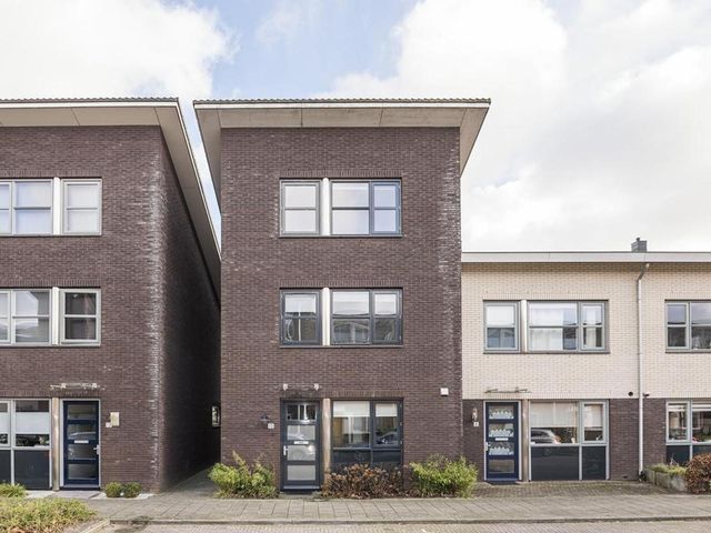 Ambonstraat 10, Zwolle