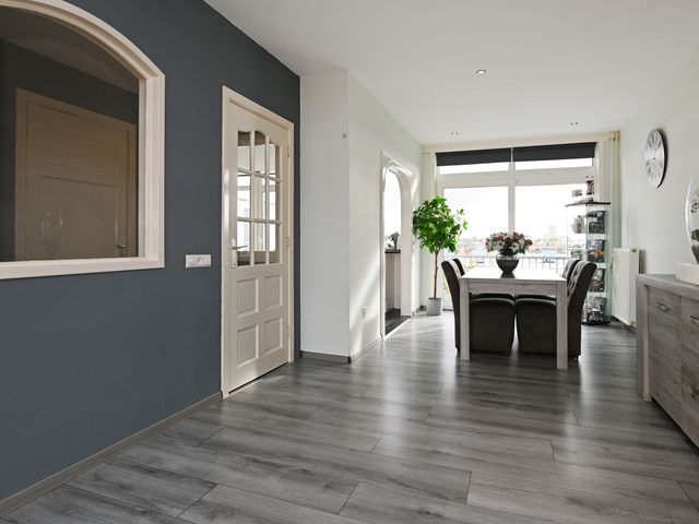 Veenendaalkade 326, Den Haag