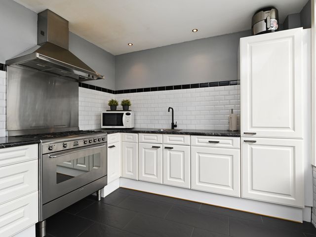 Veenendaalkade 326, Den Haag