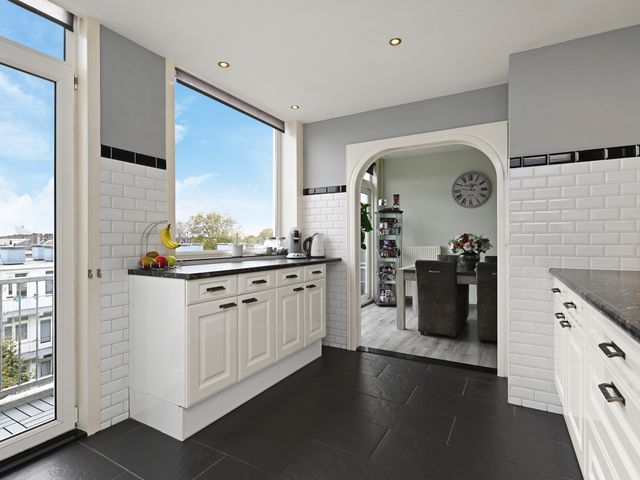 Veenendaalkade 326, Den Haag