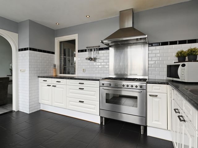 Veenendaalkade 326, Den Haag