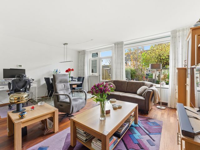 Akkerwinde 14, Alblasserdam