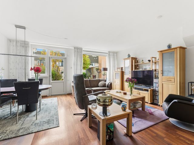 Akkerwinde 14, Alblasserdam