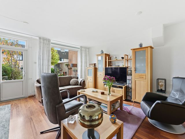 Akkerwinde 14, Alblasserdam