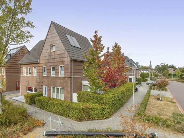 Burgemeester Moorenstraat 2, Reuver